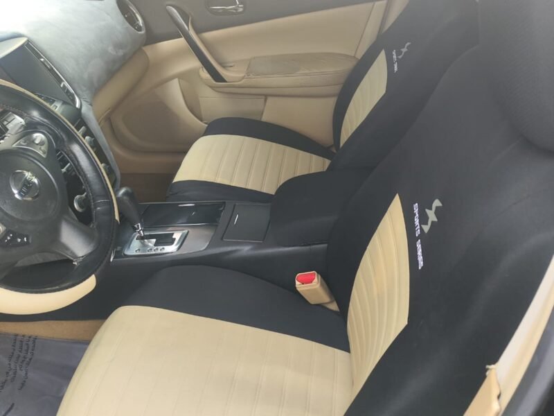 Nissan maxima 2010